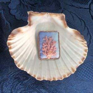 broche fil rose paillette rose
